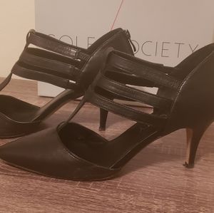 Sz 11 Black Strappy Mid Heel